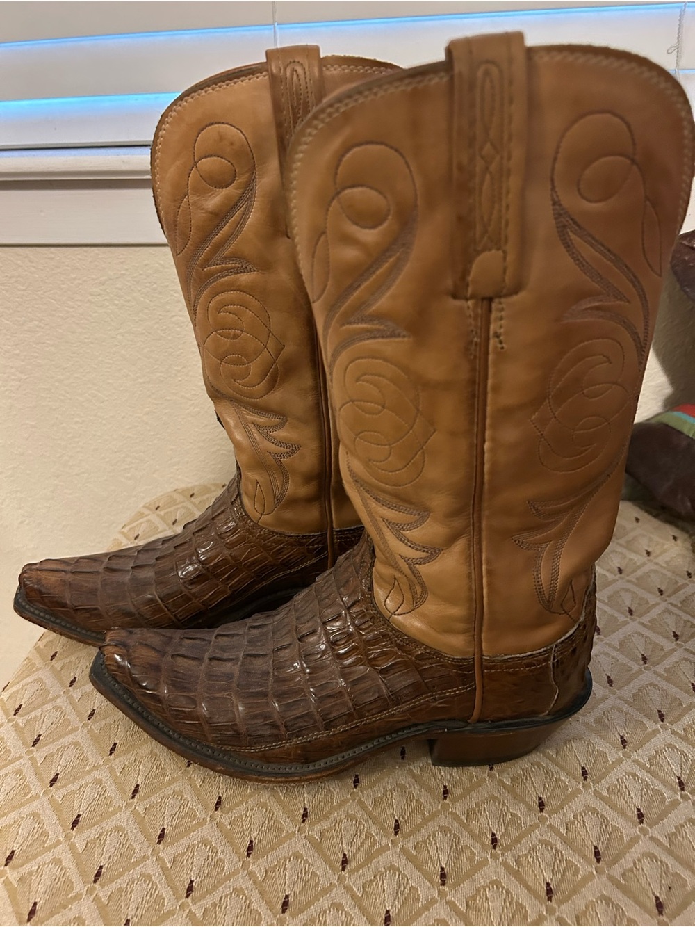 Lucchese caiman women’s snip toe boots
